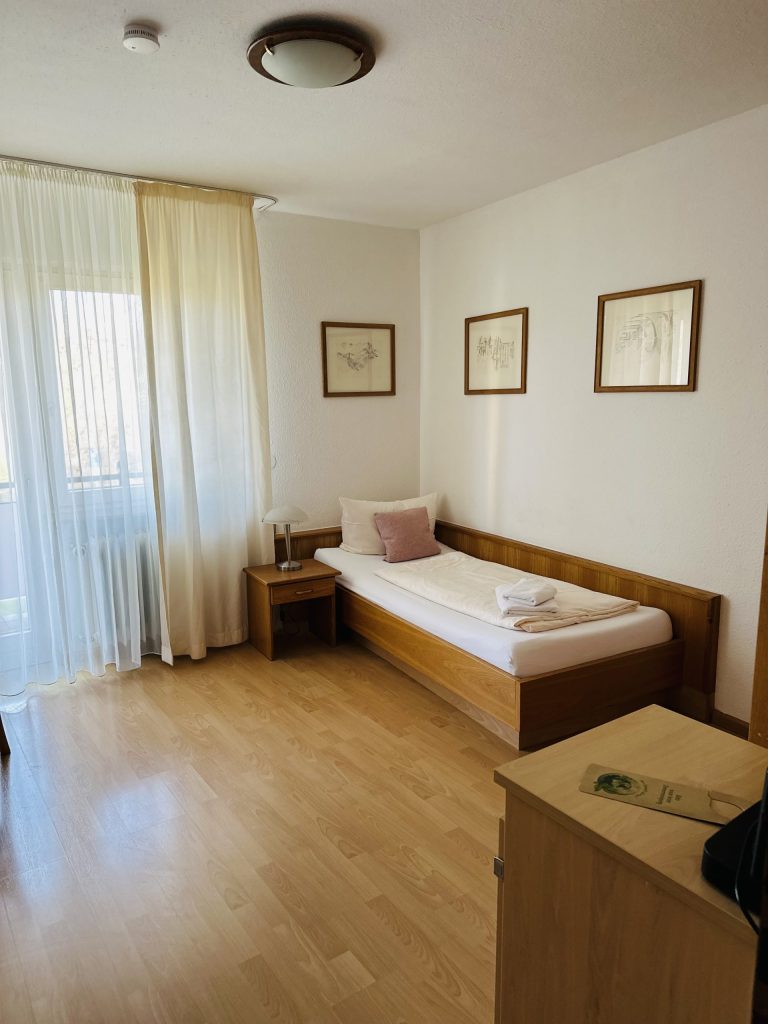 Unsere hell und freundlich eingerichteten Doppelzimmer verfügen alle über einen 